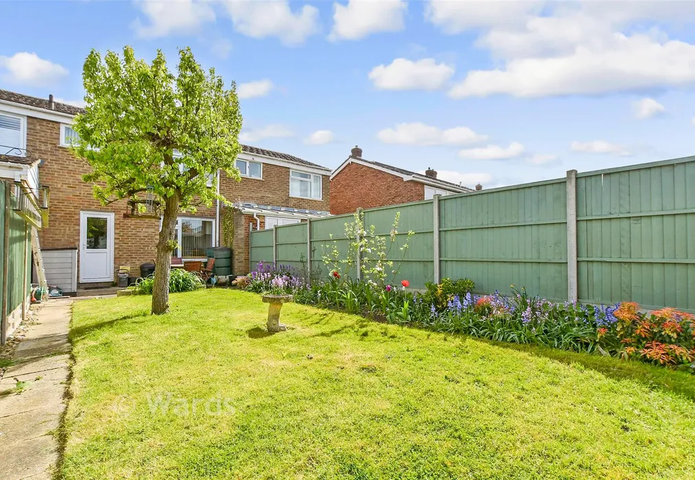Rear Garden - Landrail Road, Lower Halstow, Sittingbourne, Kent - Wards of Kent