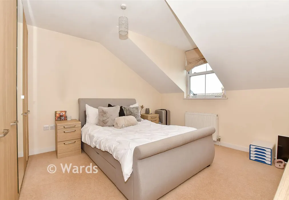 Bedroom 1 - Albert Road, Tonbridge, Kent - Wards of Kent
