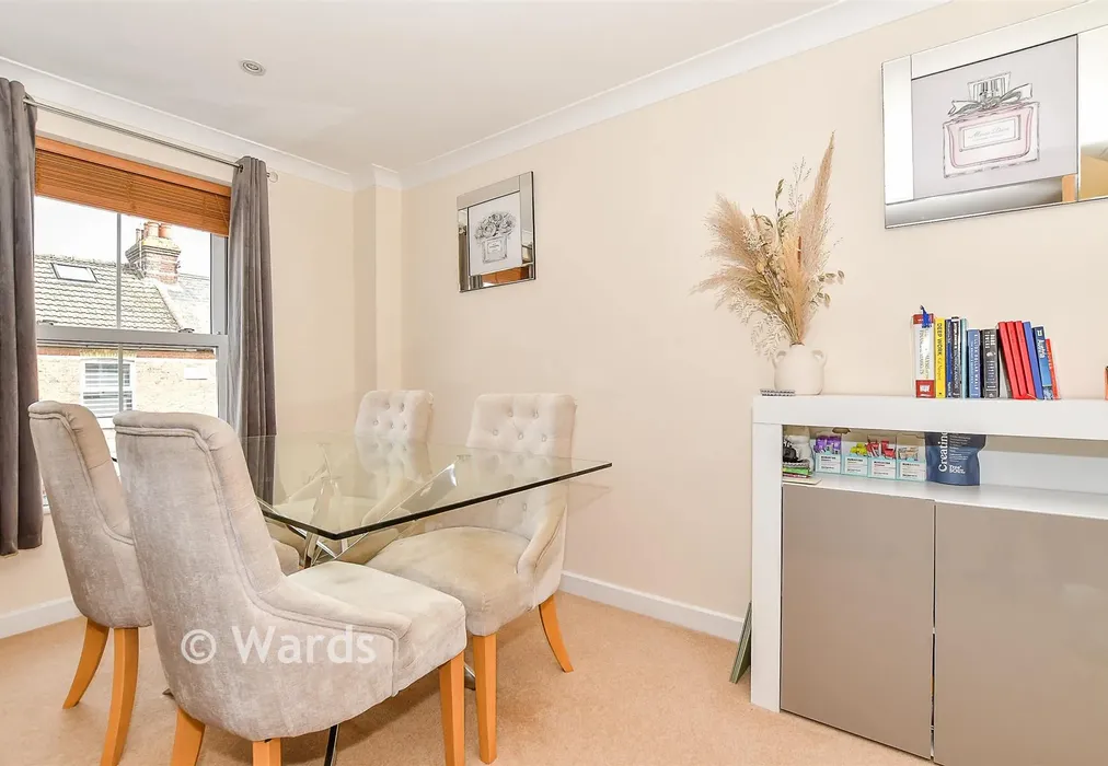 Kitchen/ Living Room - Albert Road, Tonbridge, Kent - Wards of Kent