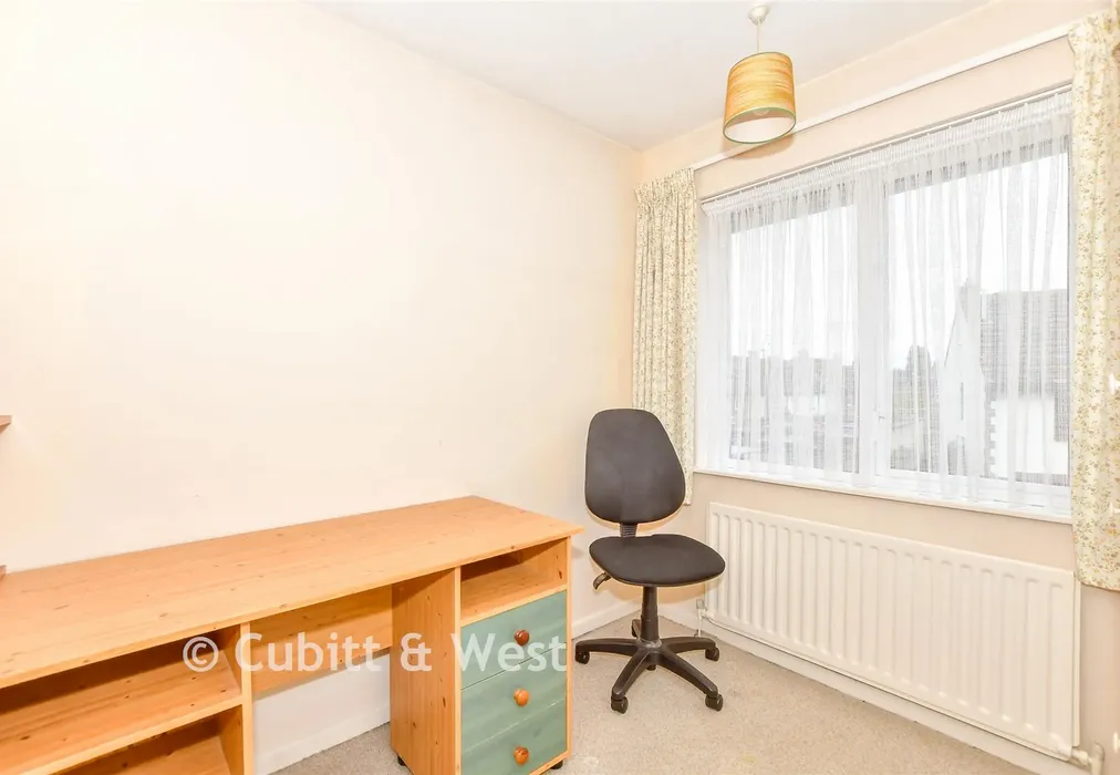 Bedroom 3 - Staunton Road, Havant, Hampshire - Wards of Kent