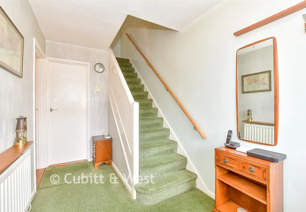 Hallway - Staunton Road, Havant, Hampshire - Wards of Kent