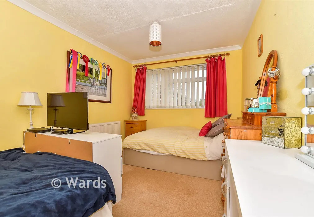 Bedroom 1 - Welland Road, Tonbridge, Kent - Wards of Kent