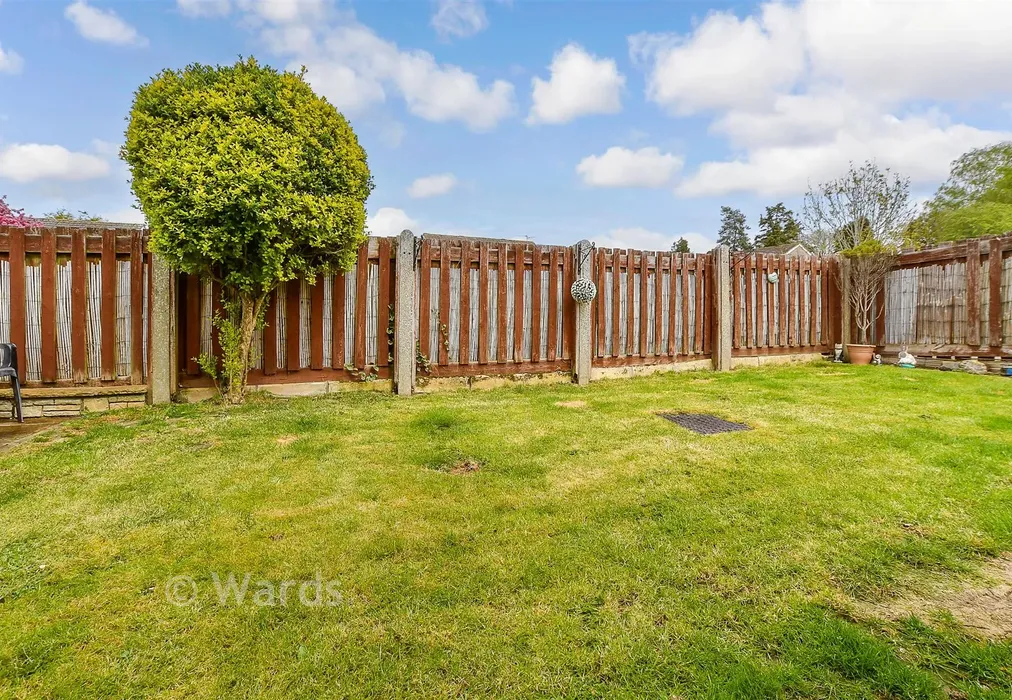 Rear Garden - Welland Road, Tonbridge, Kent - Wards of Kent