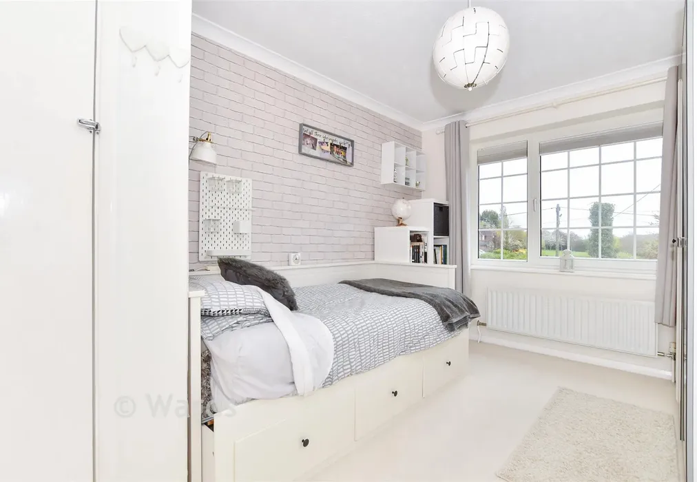 Bedroom 4 - Butchers Lane, Mereworth, Maidstone, Kent - Wards of Kent