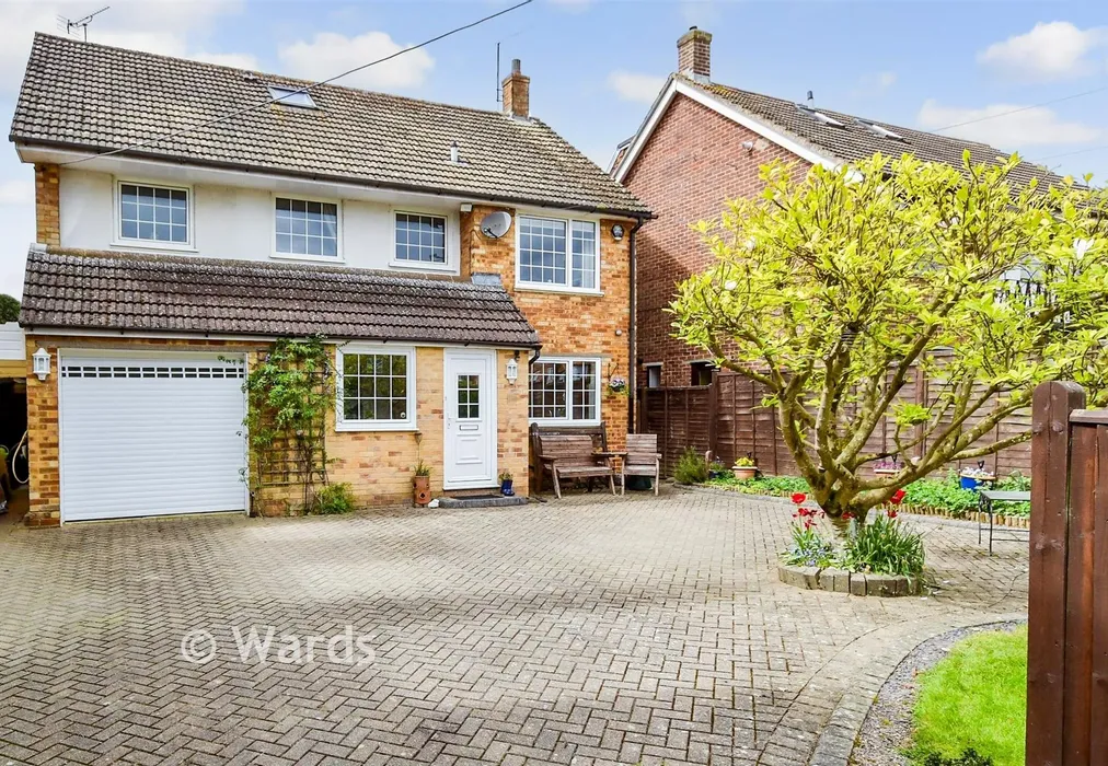 Front. - Butchers Lane, Mereworth, Maidstone, Kent - Wards of Kent