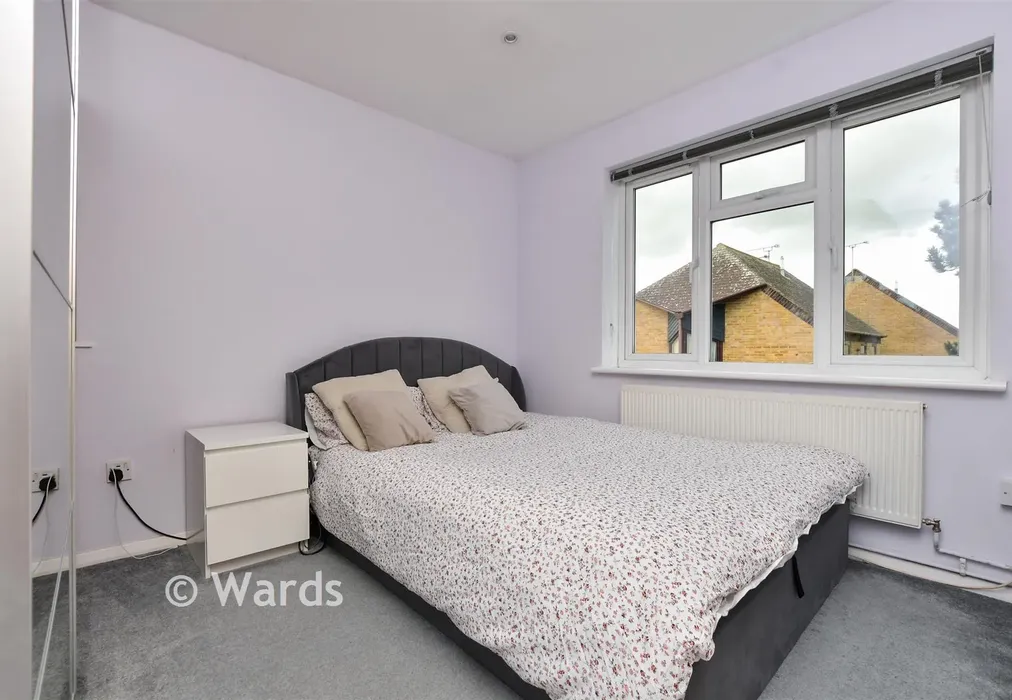 Bedroom 1 - Park Lane, Birchington, Kent - Wards of Kent