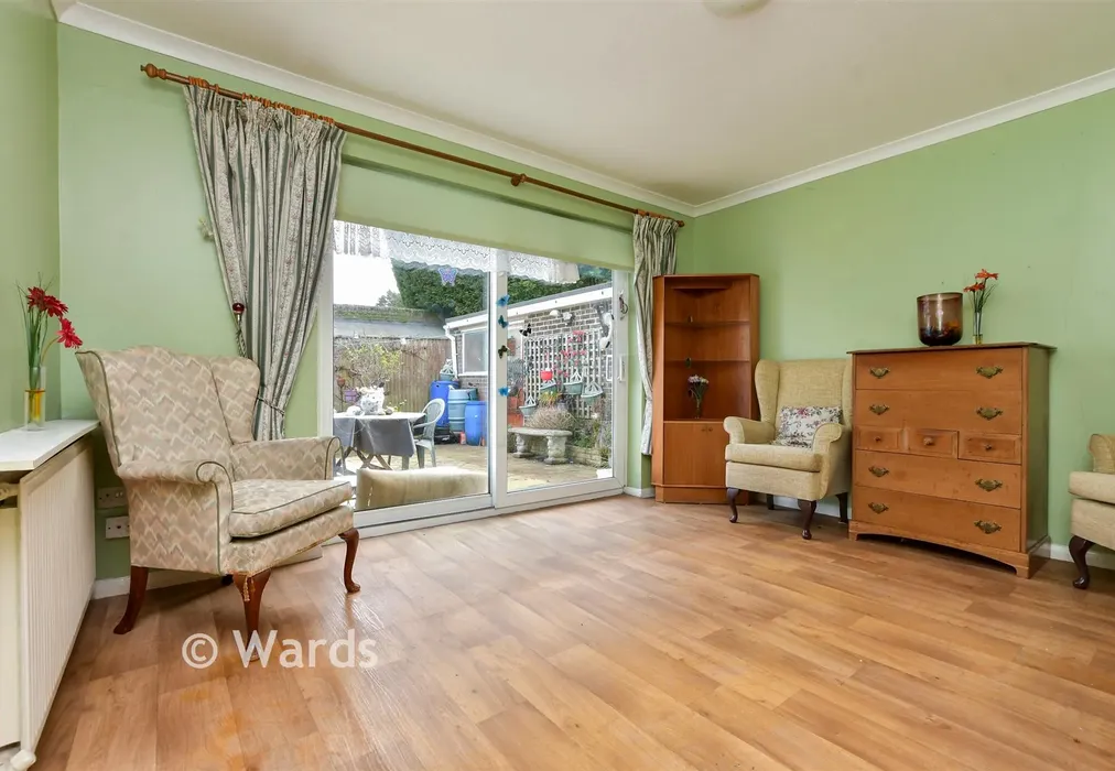 Bedroom 1 - Greenacre Drive, Walmer, Deal, Kent - Wards of Kent