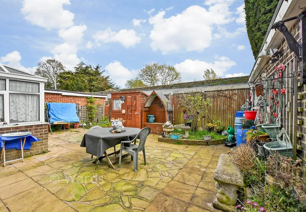 Rear Garden - Greenacre Drive, Walmer, Deal, Kent - Wards of Kent