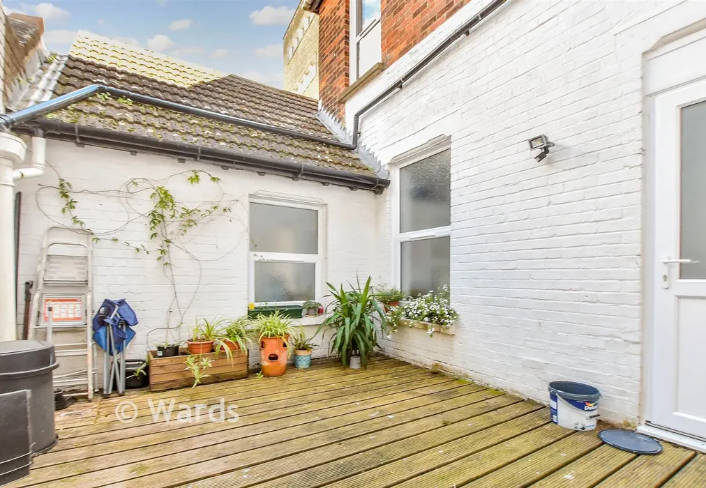 Communal Gardens - Sandgate Road, Folkestone, Kent - Wards of Kent