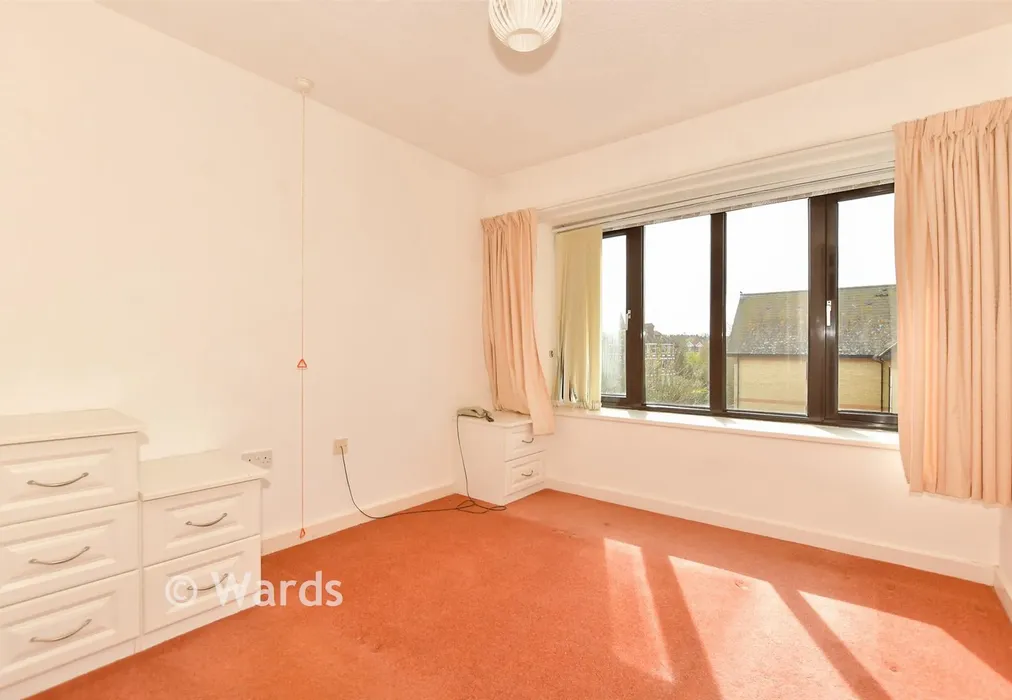 Bedroom - Castle Hill Avenue, Folkestone, Kent - Wards of Kent