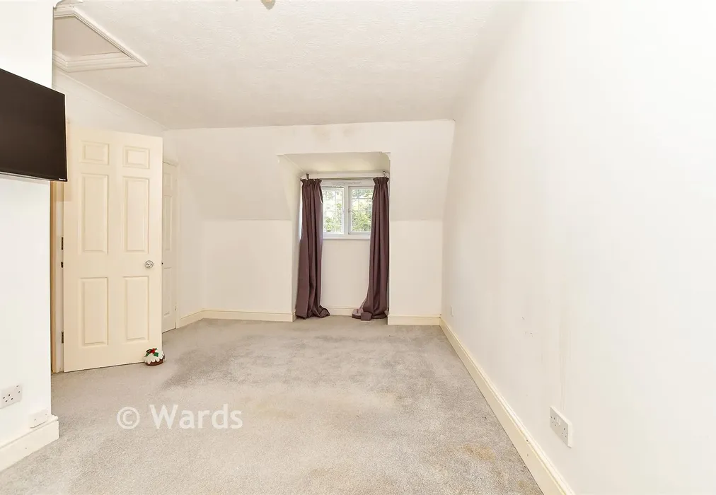 Bedroom 1 - Frythe Way, Cranbrook, Kent - Wards of Kent