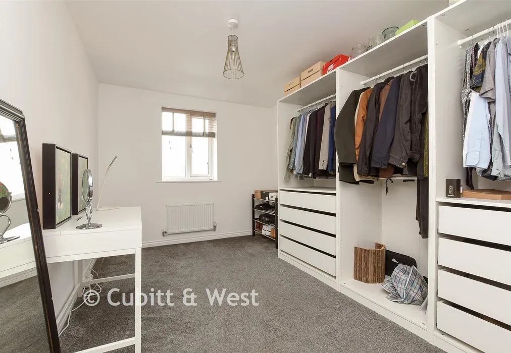 Bedroom 2 - Westvale Road, Horley, Surrey - Wards of Kent