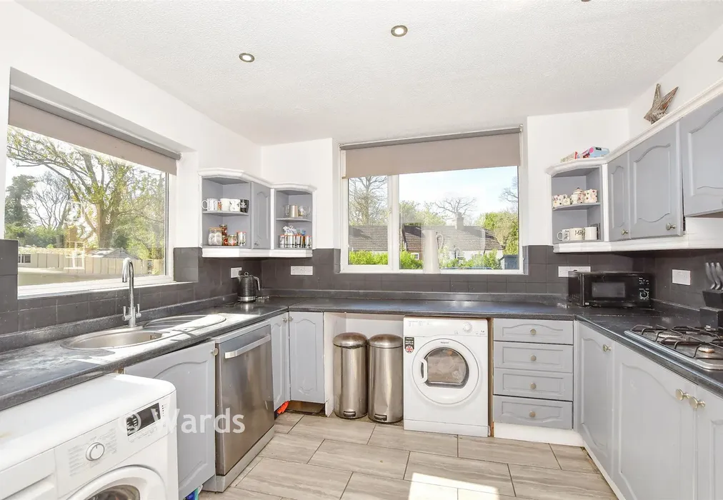 Kitchen - Weavering Street, Weavering, Kent - Wards of Kent
