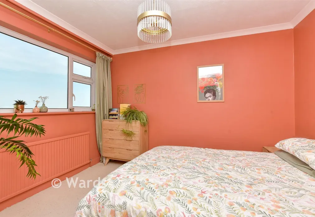 Bedroom 2 - Cliff Gardens, Minster On Sea, Sheerness, Kent - Wards of Kent