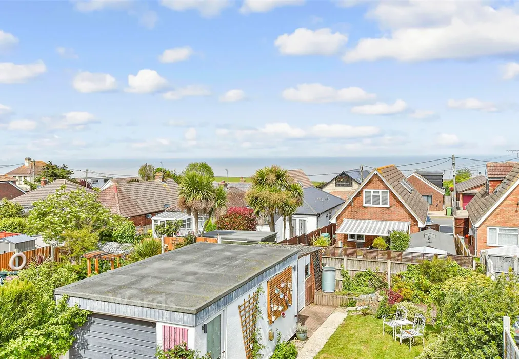 Sea Views To Rear - Cliff Gardens, Minster On Sea, Sheerness, Kent - Wards of Kent