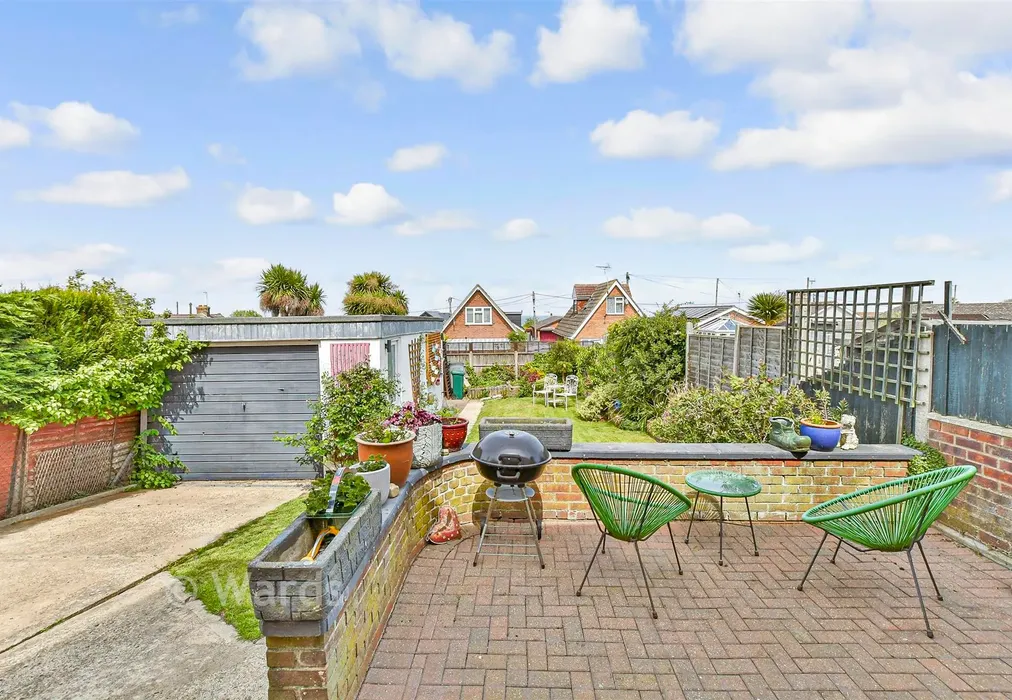 Rear Garden - Cliff Gardens, Minster On Sea, Sheerness, Kent - Wards of Kent