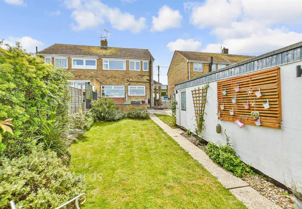 Rear Garden - Cliff Gardens, Minster On Sea, Sheerness, Kent - Wards of Kent
