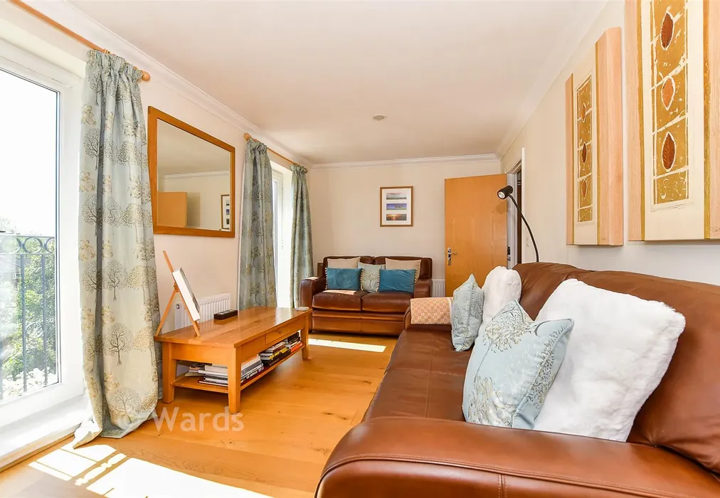 Bedroom 2 - Kings Road, Tonbridge, Kent - Wards of Kent
