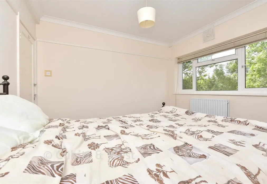 Bedroom 2 - Brighton Road, Purley, Surrey - Wards of Kent