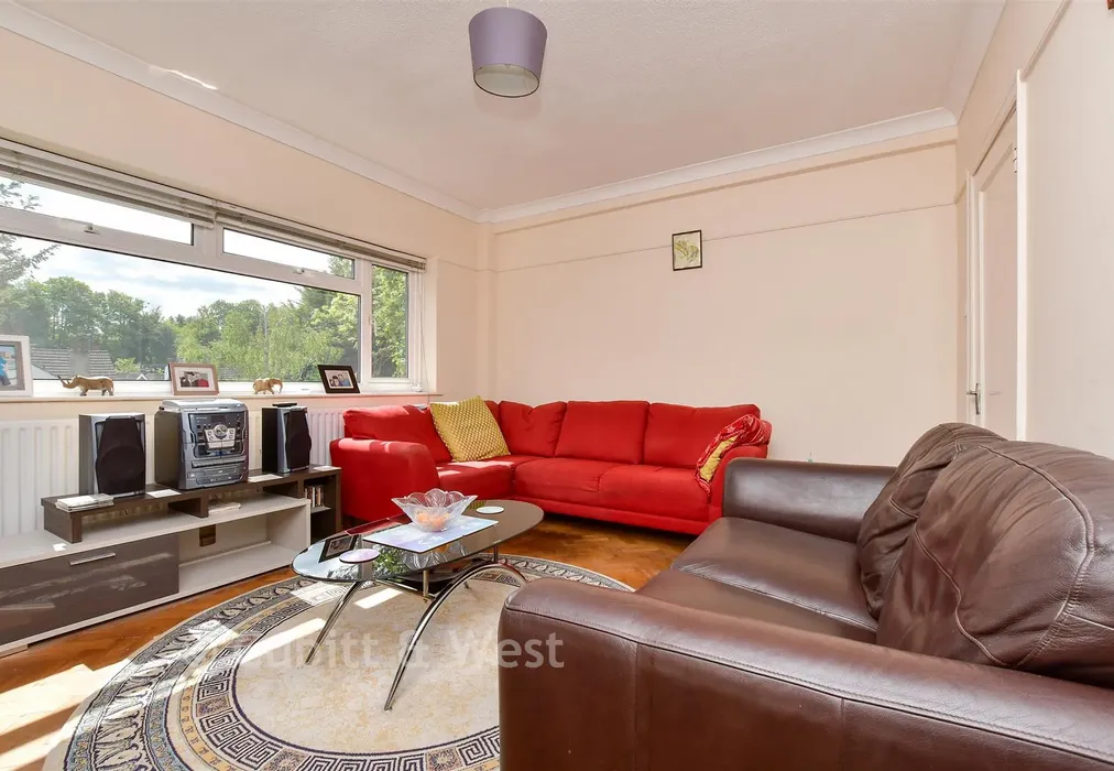Living Room - Brighton Road, Purley, Surrey - Wards of Kent