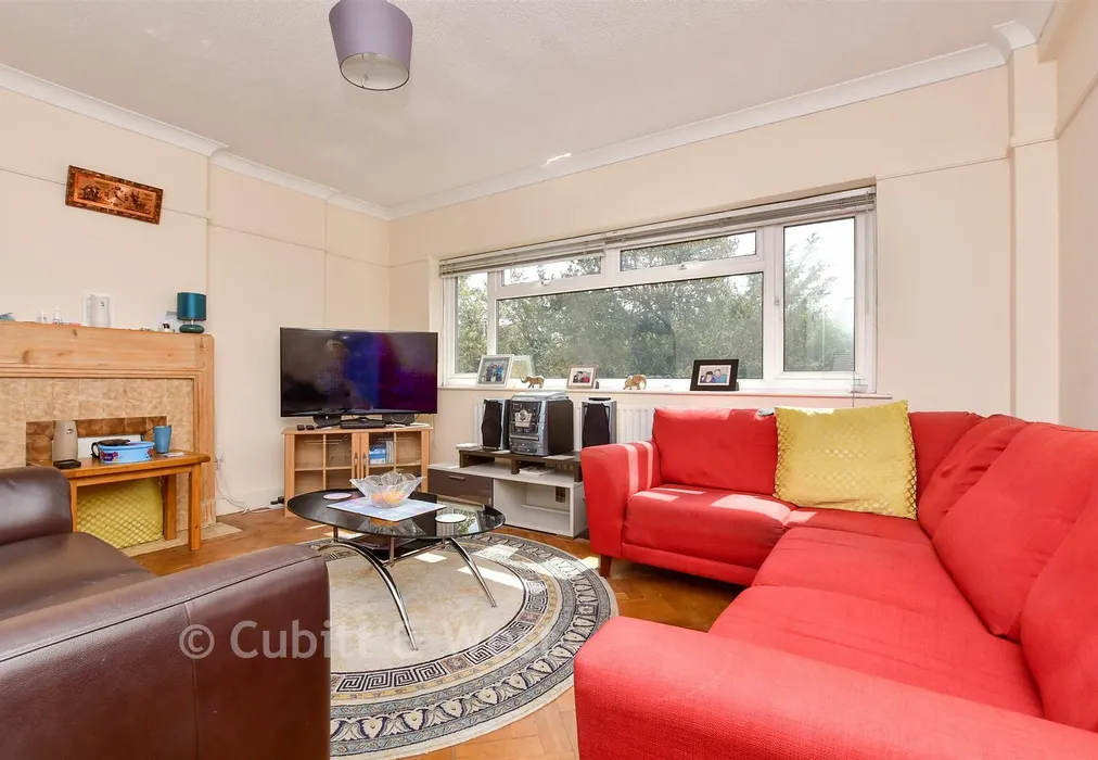 Living Room - Brighton Road, Purley, Surrey - Wards of Kent