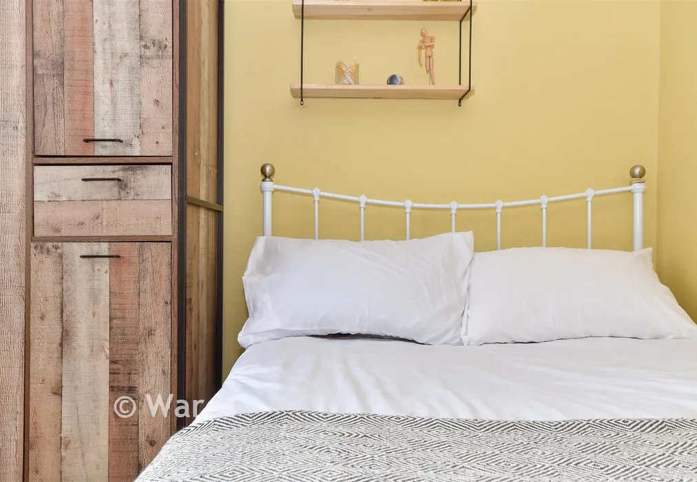 Internal Lifestyle Photograph - Ghyllside Road, Northiam, Rye, East Sussex - Wards of Kent