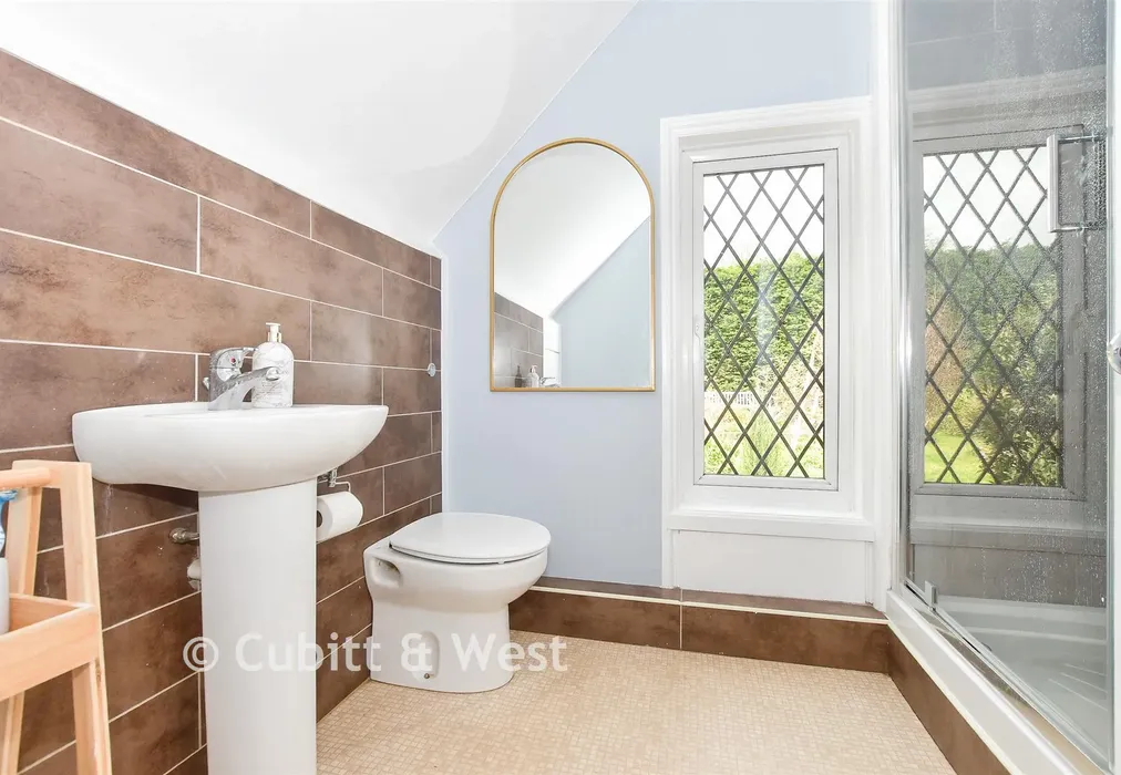 Shower Room - Hempstead Lane, Uckfield, East Sussex - Wards of Kent
