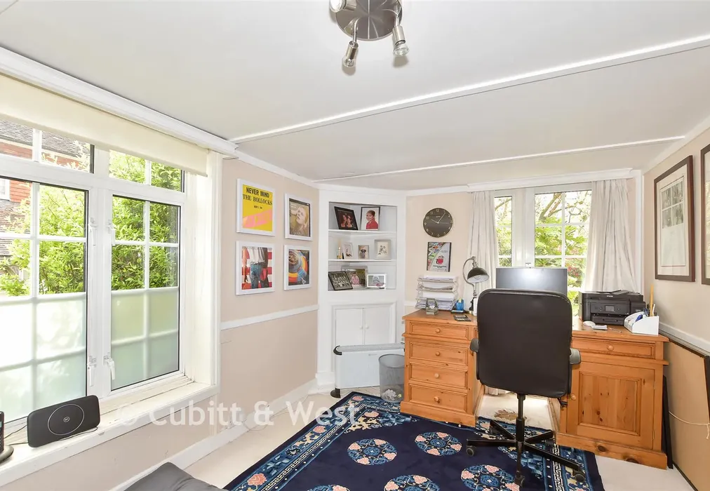 Bedroom 5/ Study - Hempstead Lane, Uckfield, East Sussex - Wards of Kent