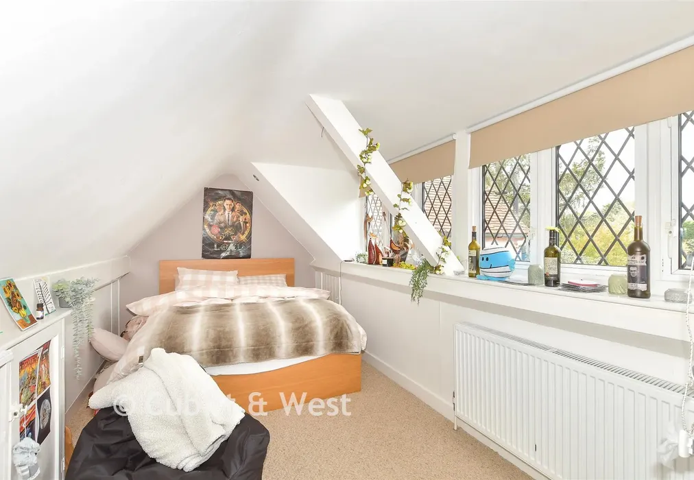 Bedroom 3 - Hempstead Lane, Uckfield, East Sussex - Wards of Kent