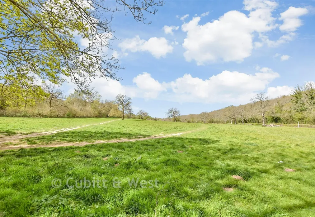 Surrounding Area - Prospect House, Outwood Lane, Chipstead, Surrey - Wards of Kent