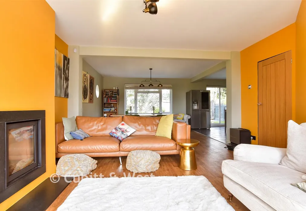 Internal Lifestyle Photograph - The Brow, Woodingdean, Brighton, East Sussex - Wards of Kent