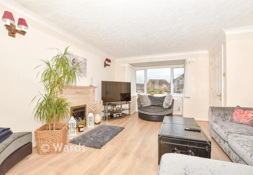 Lounge - Hazelwood Drive, Maidstone, Kent - Wards of Kent