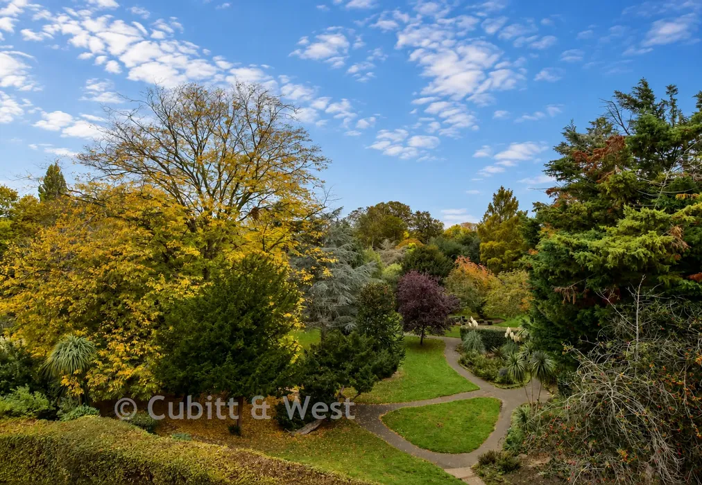 Surrounding Area - Grove House, The Green, Carshalton, Surrey - Wards of Kent