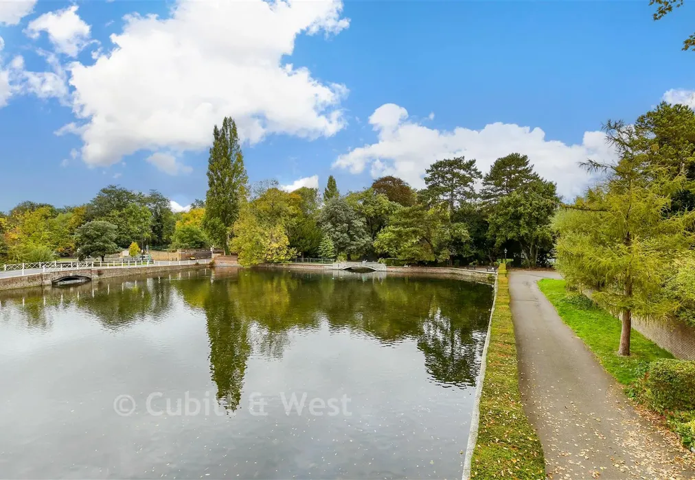 Surrounding Area Grove Park - Grove House, The Green, Carshalton, Surrey - Wards of Kent