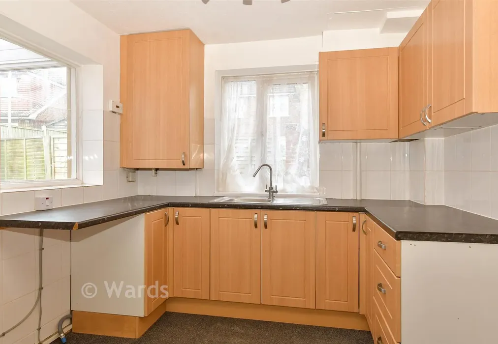 Kitchen - Lower Twydall Lane, Twydall, Gillingham, Kent - Wards of Kent