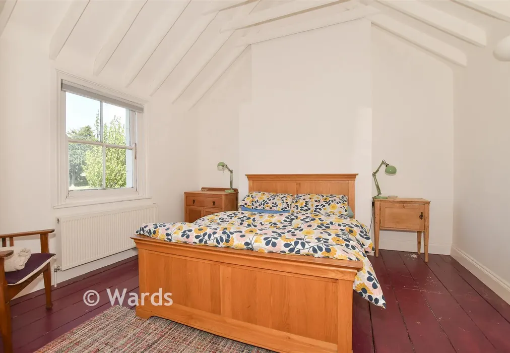 Bedroom 1 - Trinity Square, Margate, Kent - Wards of Kent