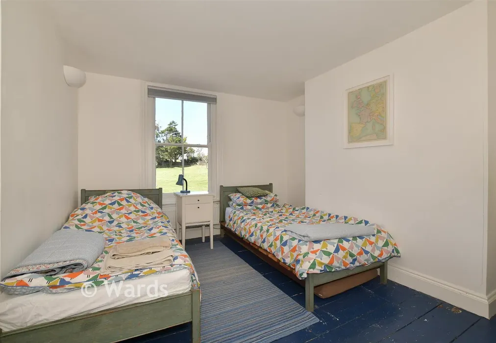 Bedroom 2 - Trinity Square, Margate, Kent - Wards of Kent