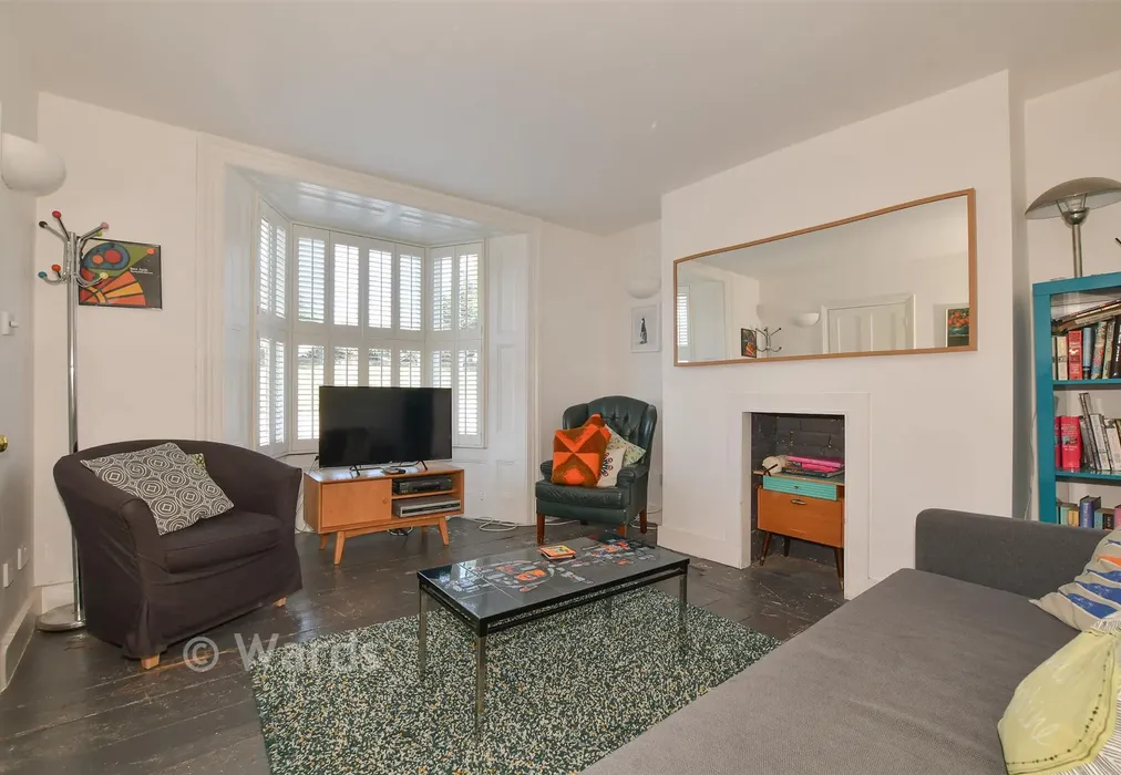 Lounge - Trinity Square, Margate, Kent - Wards of Kent