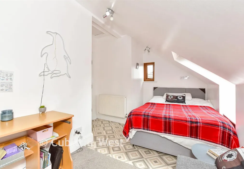 Bedroom 4 - Kirby Road, Portsmouth, Hampshire - Wards of Kent