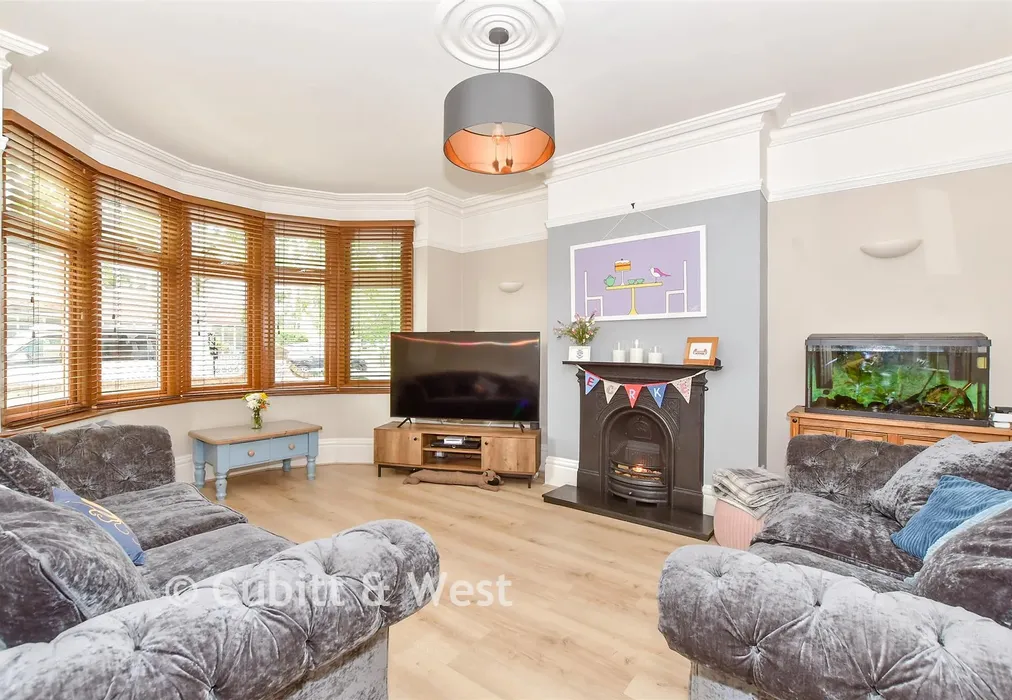 Lounge - Kirby Road, Portsmouth, Hampshire - Wards of Kent