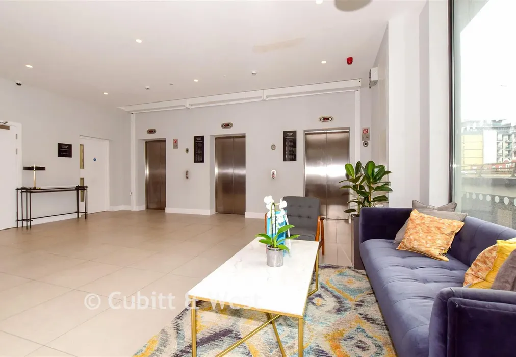 Internal Feature - Edridge Road, Croydon, Surrey - Wards of Kent
