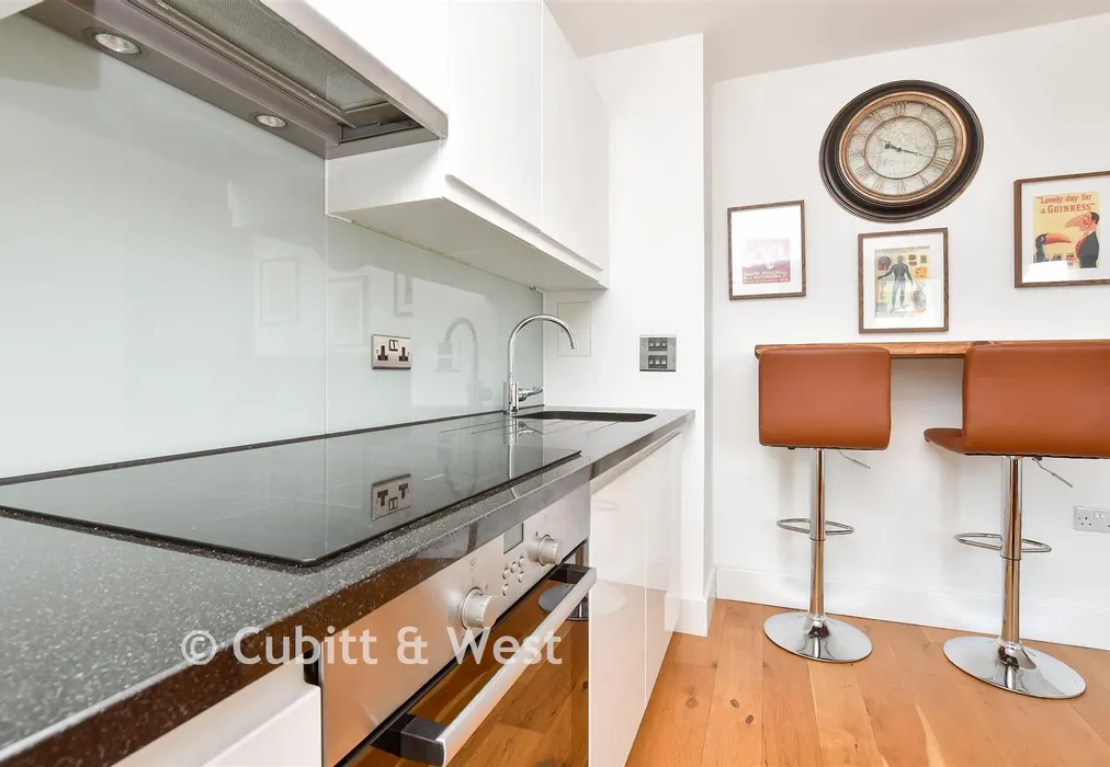 Kitchen / Living Room - Edridge Road, Croydon, Surrey - Wards of Kent