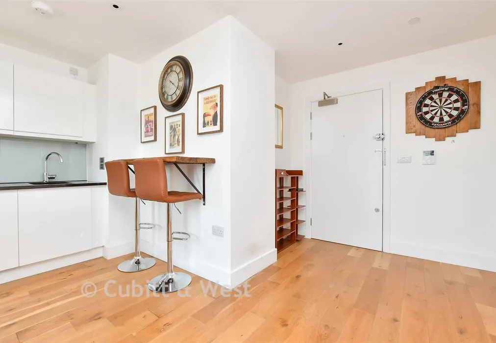 Kitchen / Living Room - Edridge Road, Croydon, Surrey - Wards of Kent
