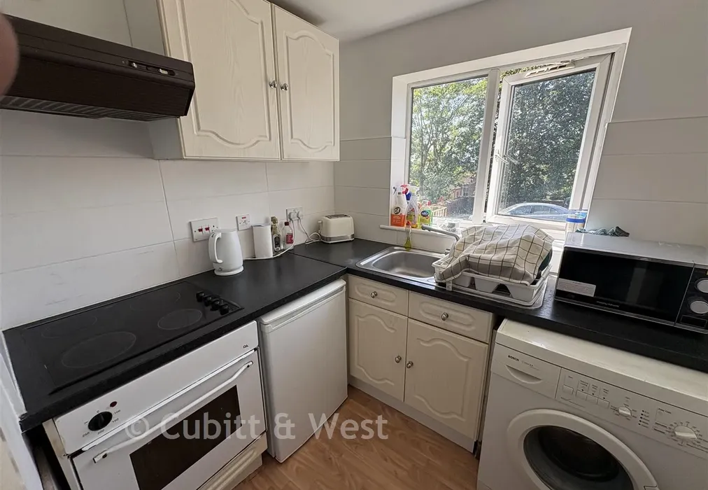 Kitchen - Parry Road, London - Wards of Kent