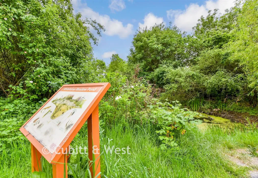 Surrounding Area - Parry Road, London - Wards of Kent