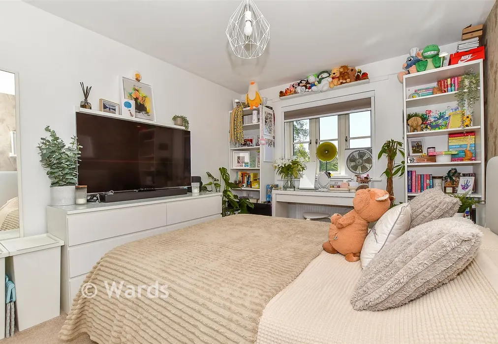 Bedroom 2 - Halden Field, Rolvenden, Cranbrook, Kent - Wards of Kent
