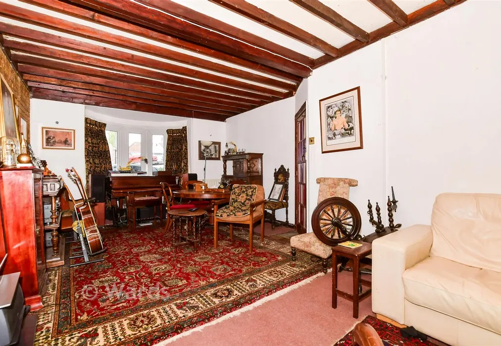 Lounge - Loose Road, Maidstone, Kent - Wards of Kent