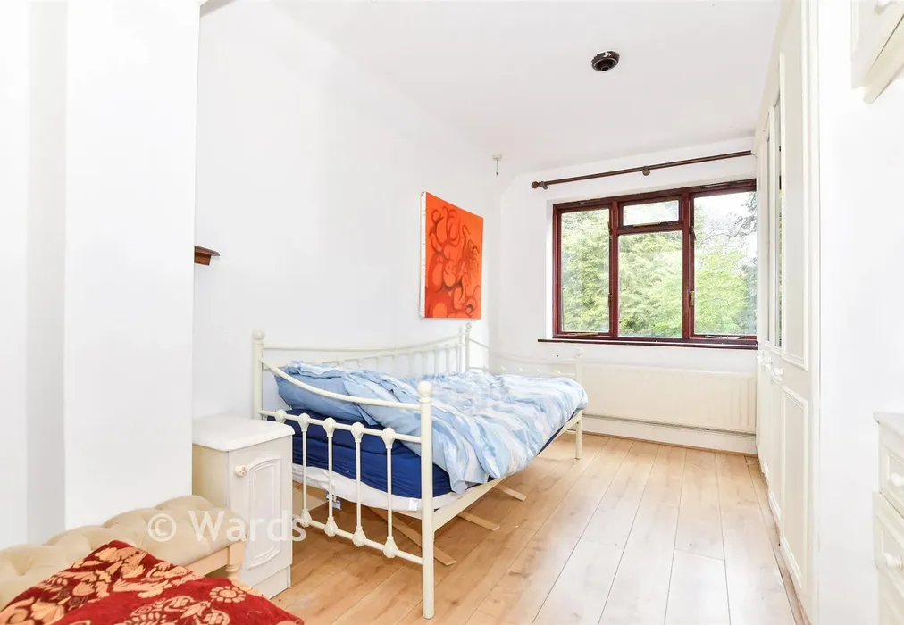 Bedroom 1 - Loose Road, Maidstone, Kent - Wards of Kent