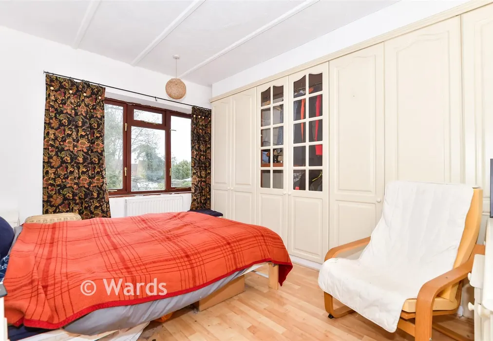 Bedroom 2 - Loose Road, Maidstone, Kent - Wards of Kent