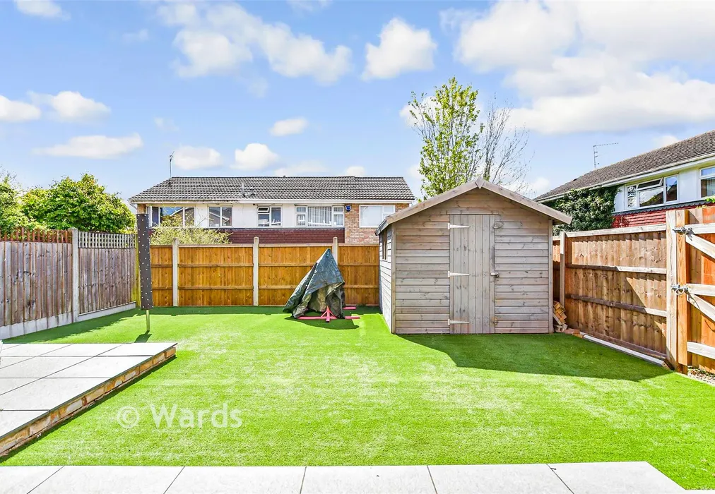 Rear Garden - Merton Road, Bearsted, Maidstone, Kent - Wards of Kent